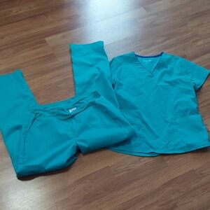 Teal Women's Scrub Set